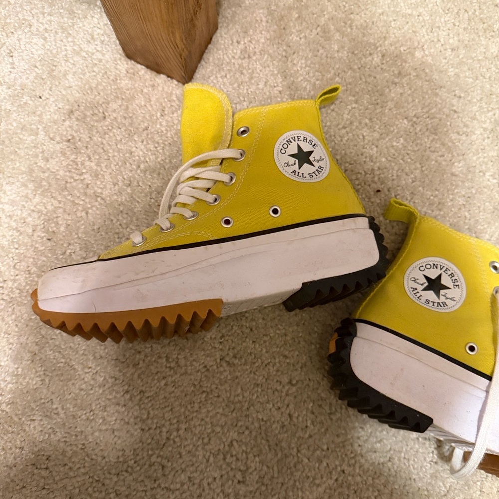 Converse women Bright Yellow High-Tops Brand new